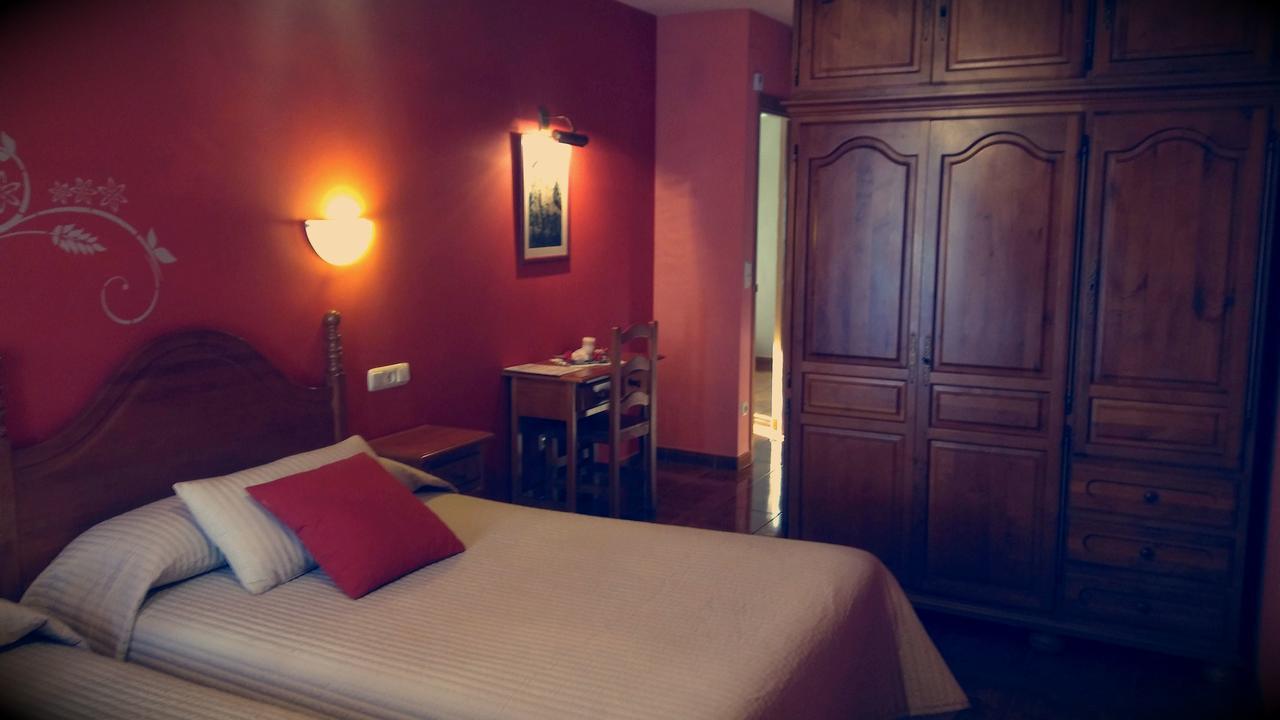 Hotel Hostal Ekaitza à Lesaka Extérieur photo
