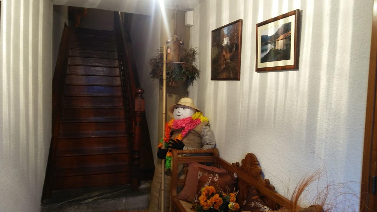 Hotel Hostal Ekaitza à Lesaka Extérieur photo